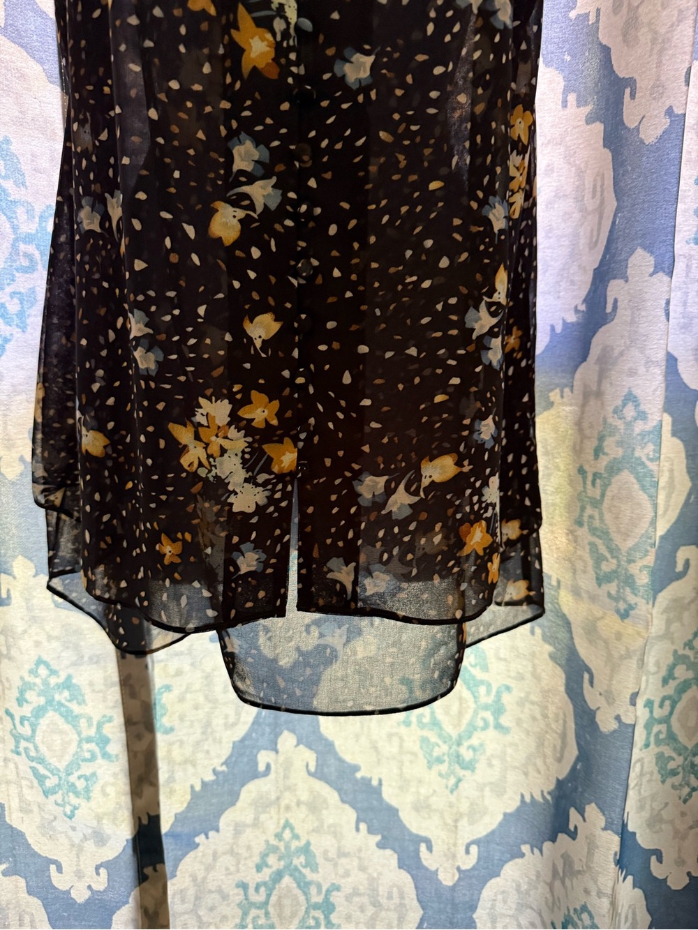 CAbi Cluster Cami Black With Floral Print Tiered Sheer Blouse M - Picture 9 of 9